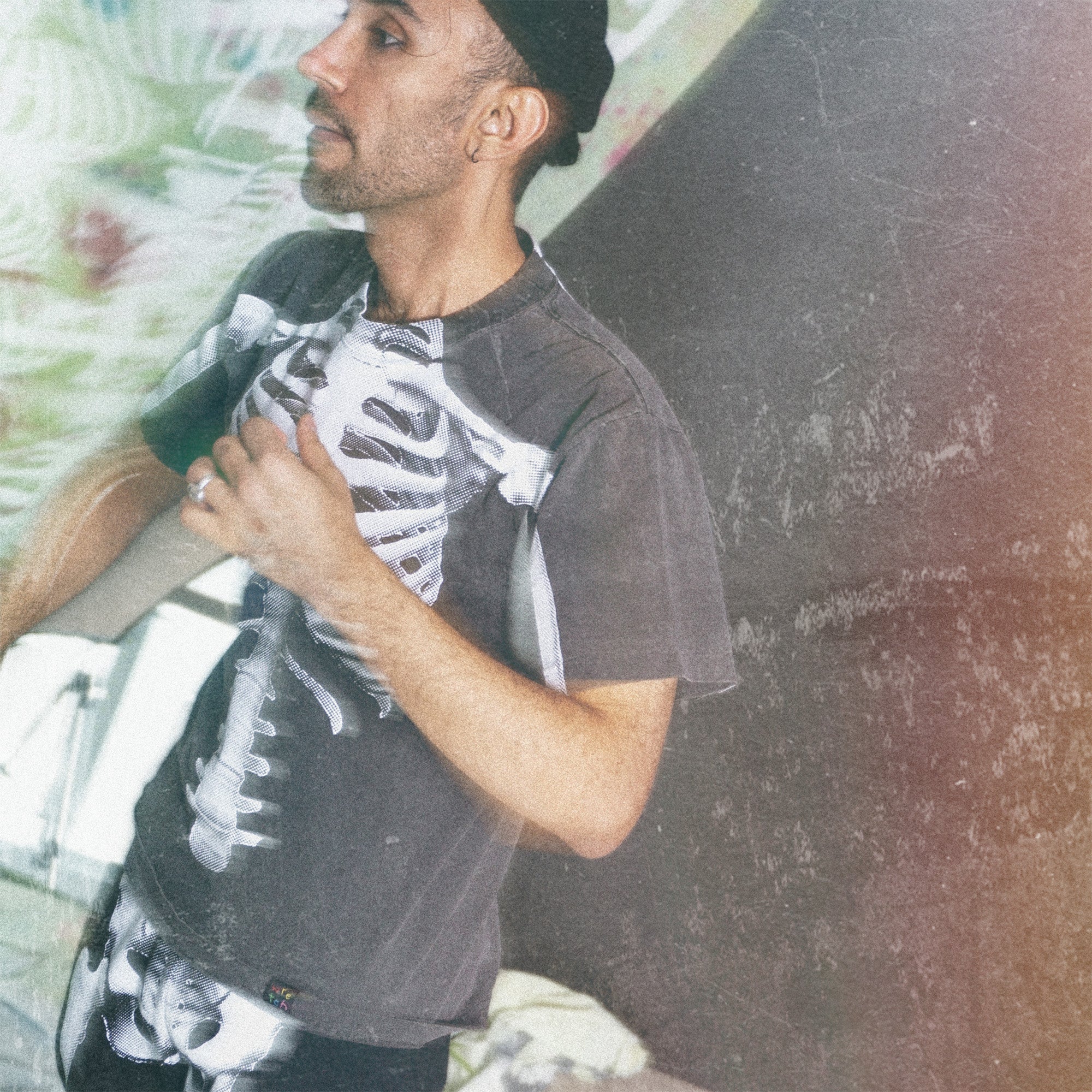 SkeleShirt [Vintage Black]